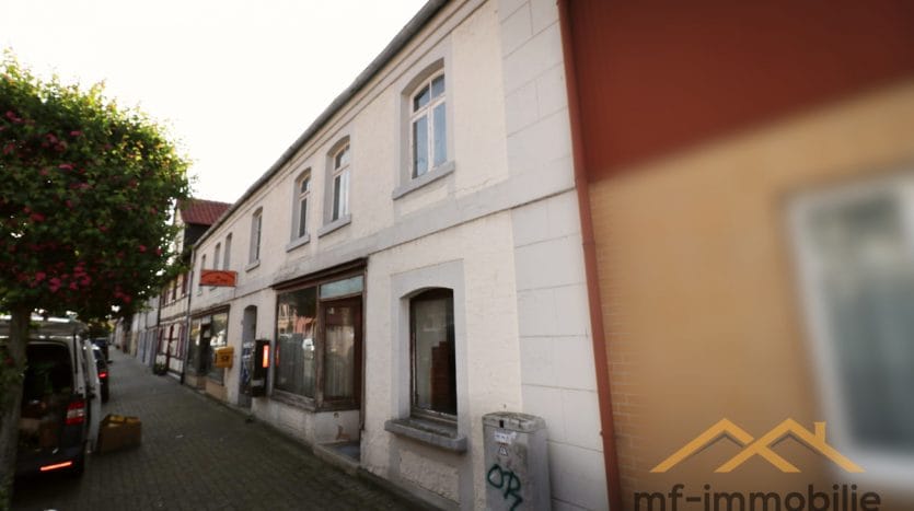 Immobilie in Schöppenstedt - Ideal für die Großfamilie mit handwerklichen Ambitionen - Bild 2