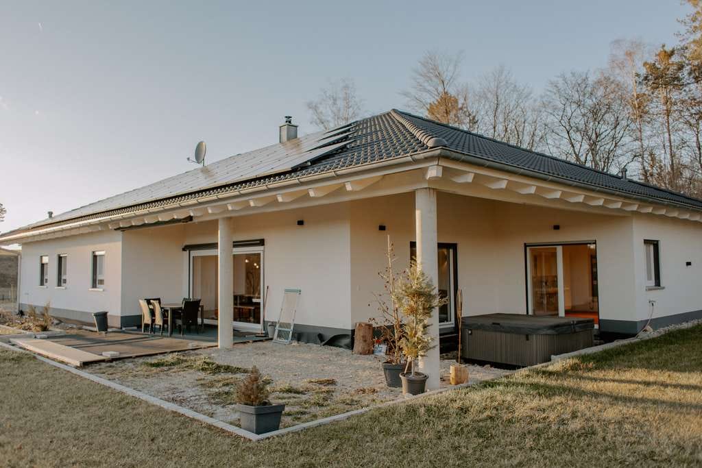 Immobilie in Wonsees - Ihr neues Traumhaus: Moderner Bungalow mit Weitblick in Wonsees - Bild 1