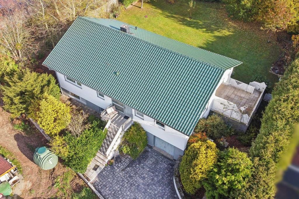 Immobilie in Elbtal - Ihr neues Zuhause für die ganze Familie - solides Einfamilienhaus mit Garten und Garage - Bild 2