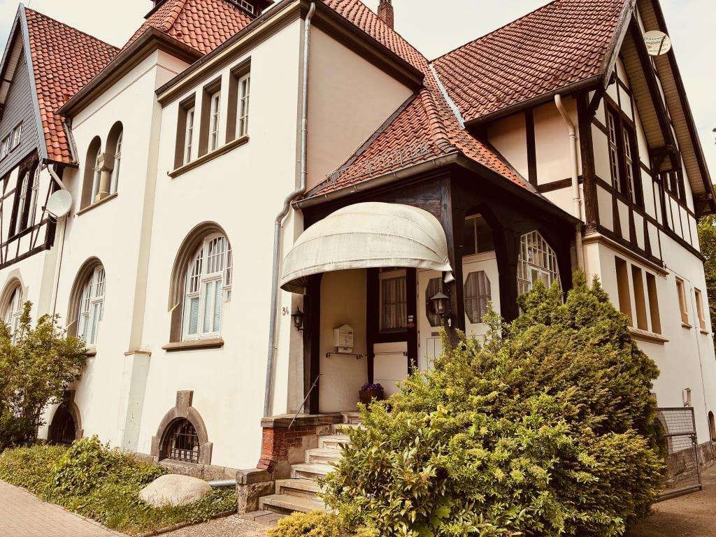 Immobilie in Wietze - Historische Villenhälfte in zentraler Lage von Wietze - Bild 0