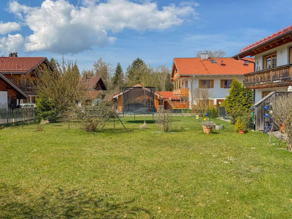 Immobilie in Greiling - NAUTR. RUHE. LEBEN - Sonniges Familienhaus mit viel Platz & nachhaltiger Technik - Bild 4