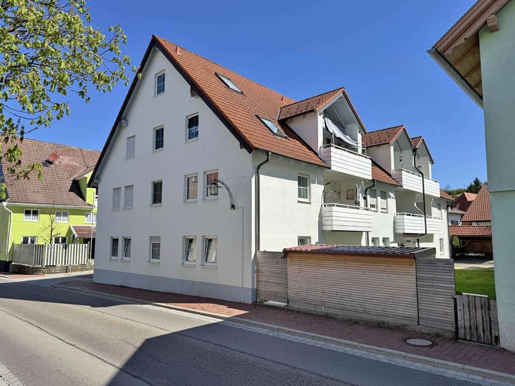 Immobilie in Obergünzburg - Gepflegte 2 Zi-Erdgeschosswohnung mit Garten - Bild 0