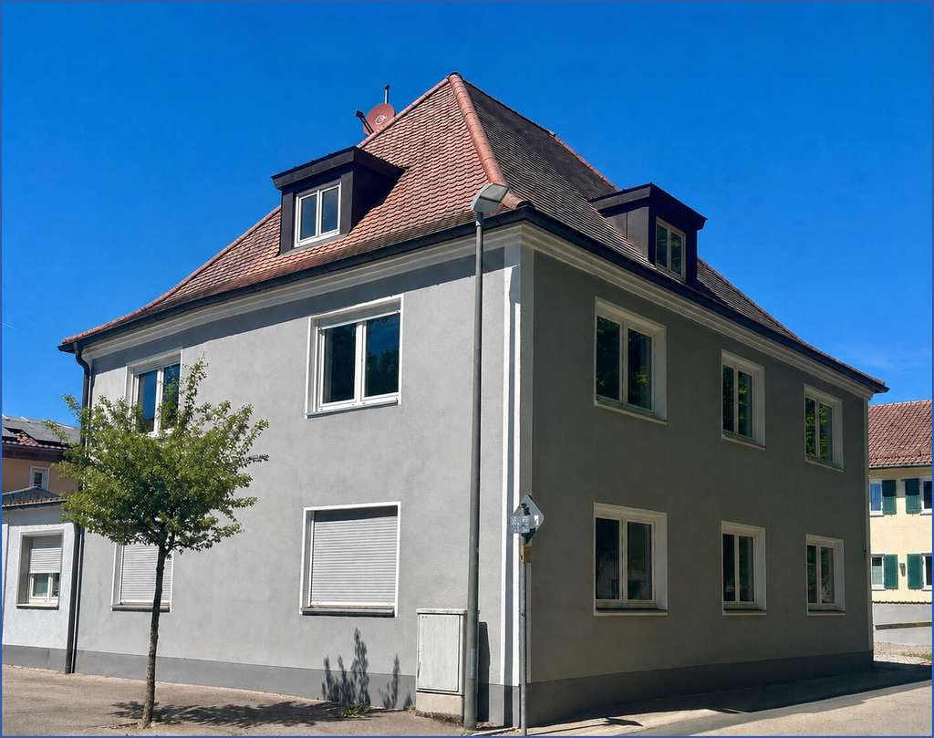 Immobilie in Schrobenhausen - Repräsentative Altstadtvilla in Bestlage mit außergewöhnlichen, variablen Nutzungskonzepten! - Bild 4