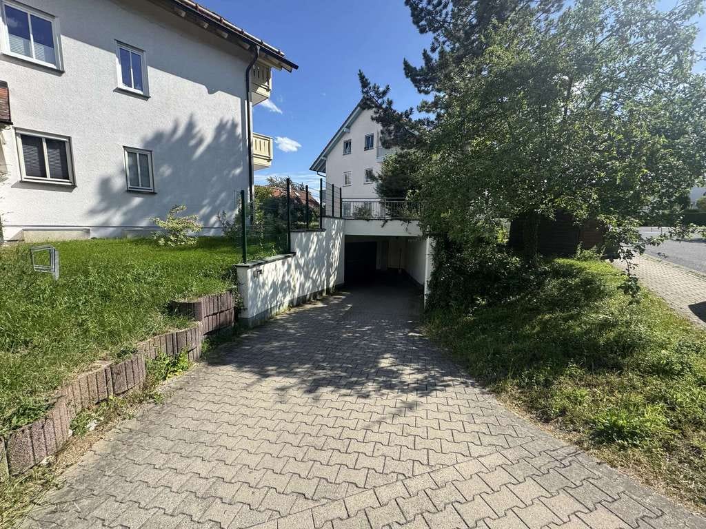 Immobilie in Klingenberg - ***Schicke 2 Raumwohnung mit zwei Balkonen, Bad mit Fenster, Abstellraum, TG-Stellplatz*** - Bild 4