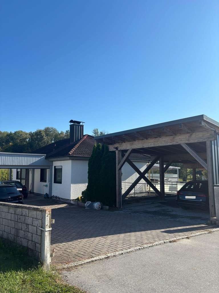 Immobilie in Windorf - Platz für die ganze Familie - freistehendes Einfamilienhaus mit Terrasse & großem Garten - Bild 2