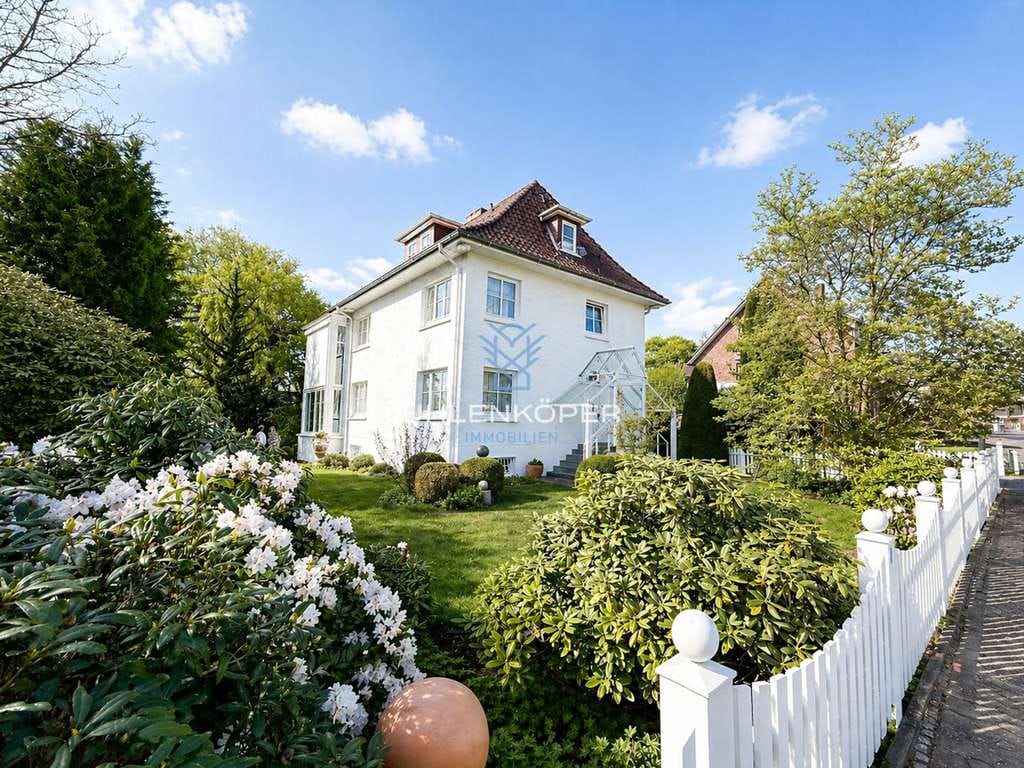 Immobilie in Ebstorf - Exklusive Villa in Ebstorf – stilvoller Charme trifft auf höchsten Wohnkomfort - Bild 1