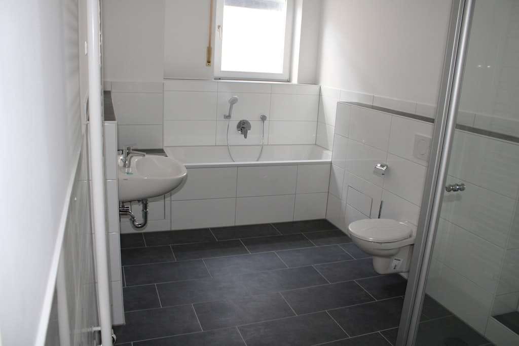 Immobilie in Linkenheim-Hochstetten - Lichtdurchflutete Praxis - Wohnung - Bild 3