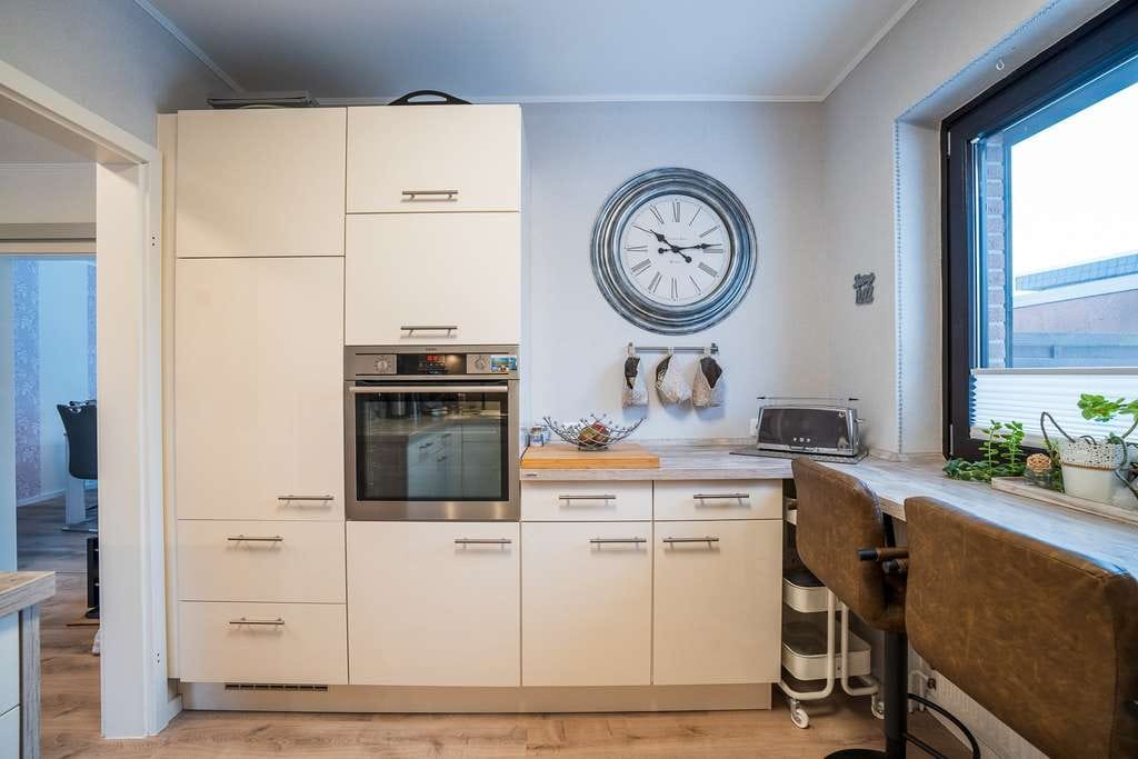 Immobilie in Bad Bodenteich - Modernisierter Familien-Bungalow mit zwei Garagen & großem Grundstück - Bild 4