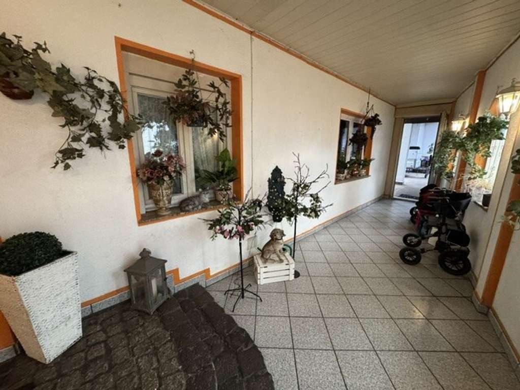 Immobilie in Titz - Charmante Doppelhaushälfte mit großem Grundstück und traumhaftem Garten - Bild 2