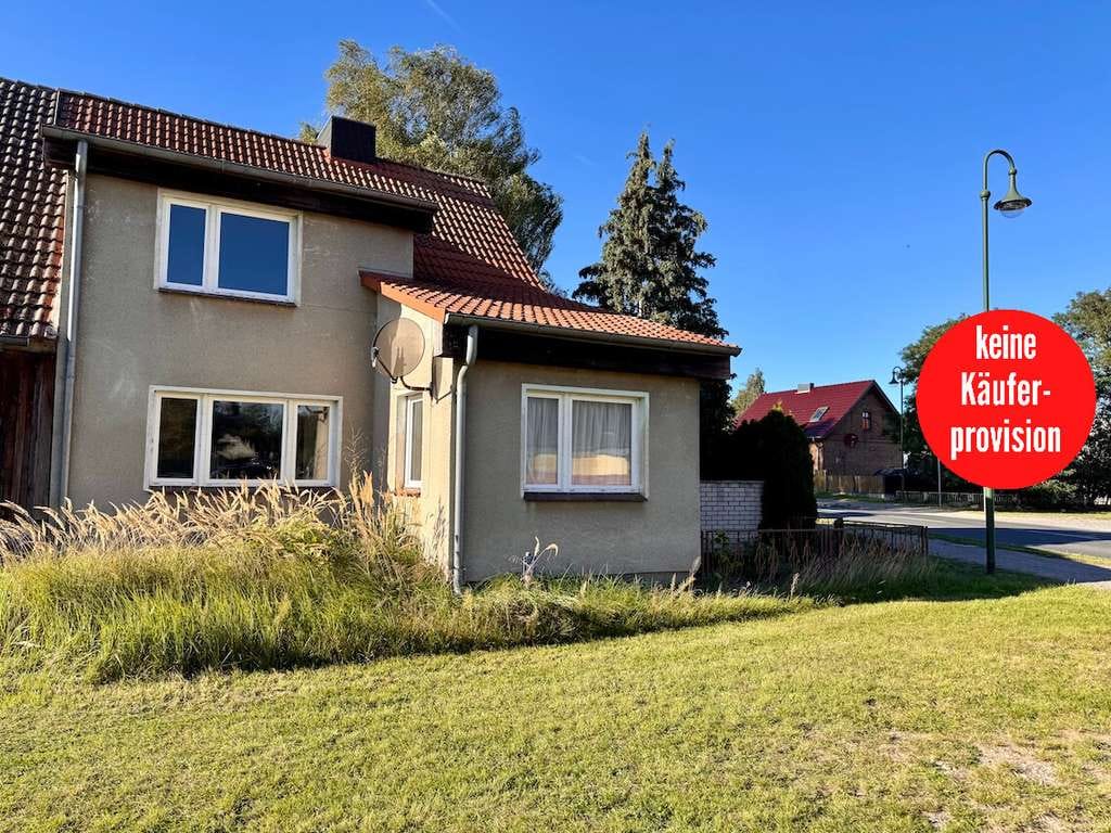 Immobilie in Grambow - HORN IMMOBILIEN++ Doppelhaushälfte in Rossow, sanierungsbedürftig mit kleinem Garten - Bild 0