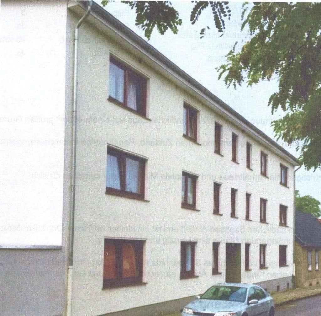 Immobilie in Südliches Anhalt - Voll vermietetes 6-Familienhaus als Anlageobjekt - Bild 0