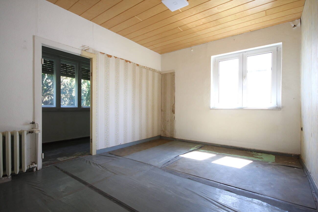 Immobilie in Falkensee - Zur Sanierung: Charmantes Einfamilienhaus mit Wintergarten von 1928 auf sonnigem Südgrundstück - Bild 2