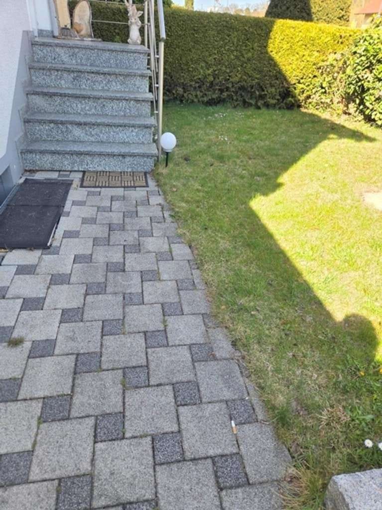 Immobilie in Teublitz - Sofort einziehen! Helles, gepflegtes  Raumwunder mit Einliegerwohnung, Doppelgarage, in toller Lage! - Bild 2