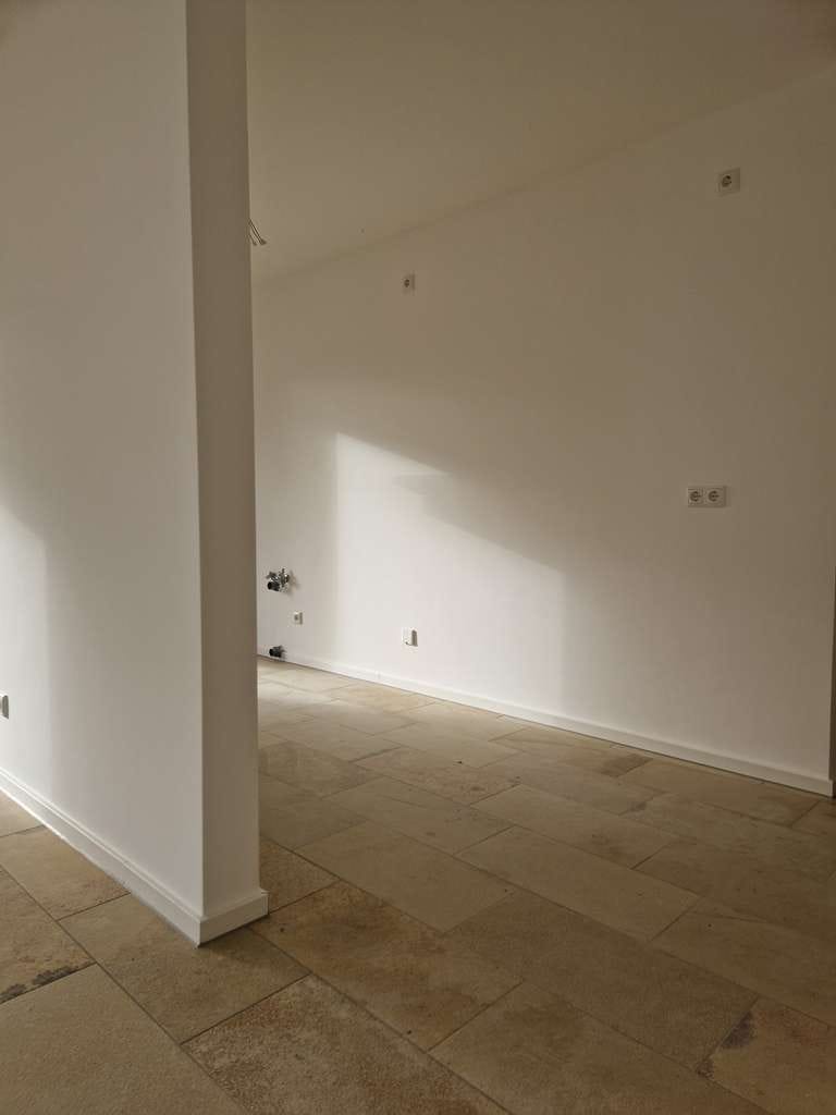 Immobilie in Bodenwöhr - Provisionsfrei ** moderne große 3 Zimmer Erdgeschosswohnung mit Garten - Bild 3