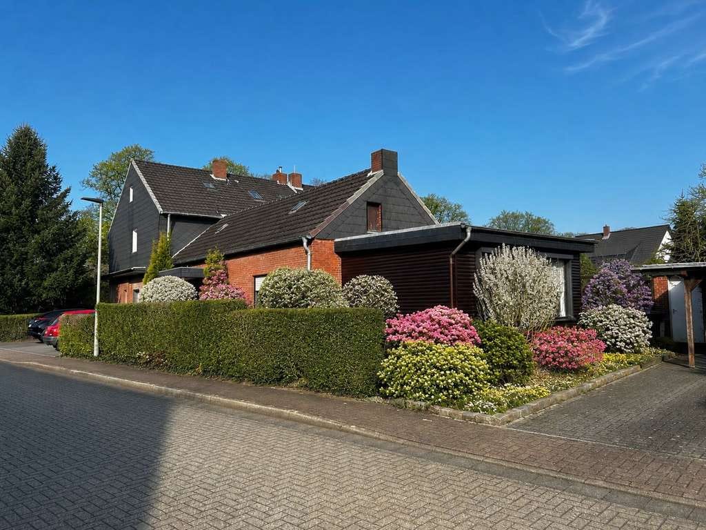 Immobilie in Voerde (Niederrhein) - Ein Mehrgenerationenhaus in gefragter Lage! - Bild 2