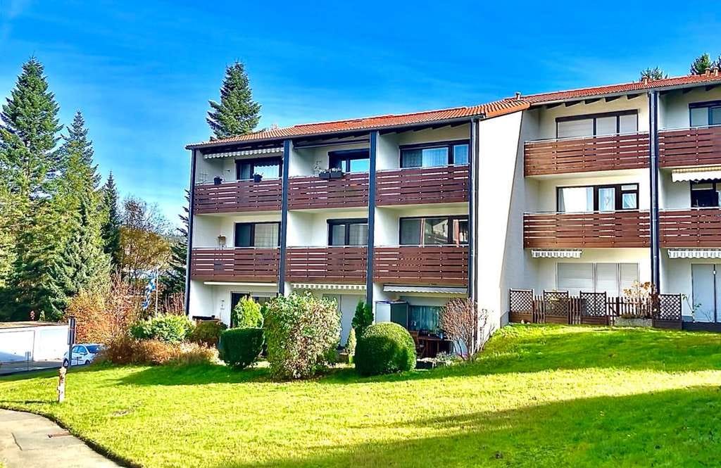 Immobilie in Bischofsgrün - *PROVISIONSFREI* möblierte 1-Zi.-ETW mit Balkon - Bild 0