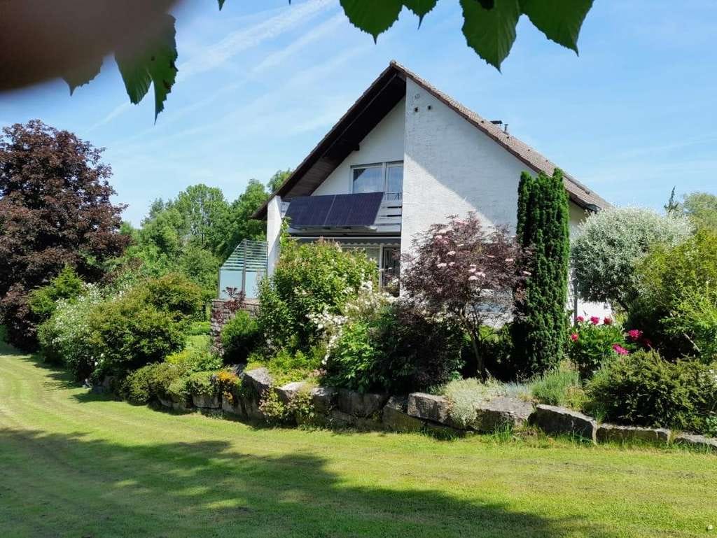 Immobilie in Bühlerzell - Einfamilienhaus mit Gewerbeeinheit - Bild 0