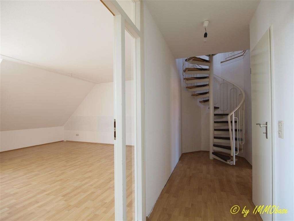 Immobilie in Frankenberg/Sachsen - Maisonette-Wohnung mit Garage in herrlicher Lage zur Kapitalanlage! - Bild 3