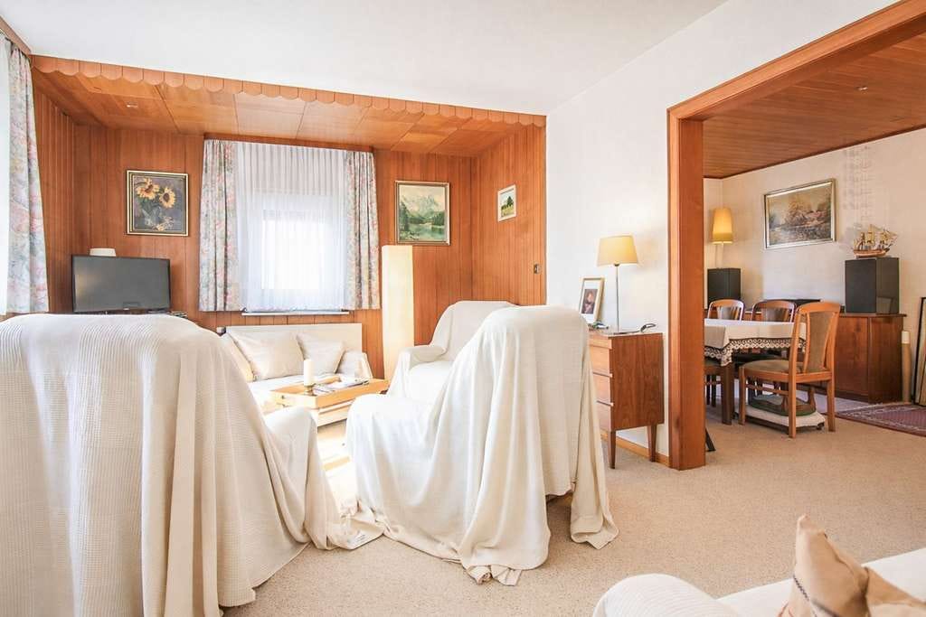 Immobilie in Wächtersbach - Seltene Kombination: Wohnhaus plus Freizeitgrundstück in Weihernähe in Wächstersbach Wittgenborn - Bild 2
