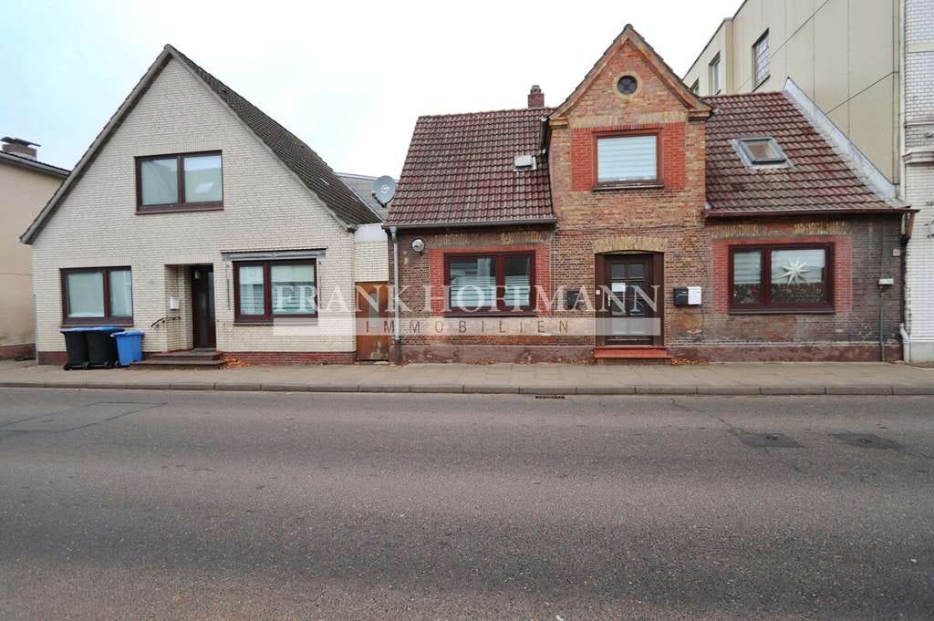 Immobilie in Barmstedt - 2 Mehrfamilienhäuser im Verbund mit 11 Einheiten in Barmstedt - Bild 1