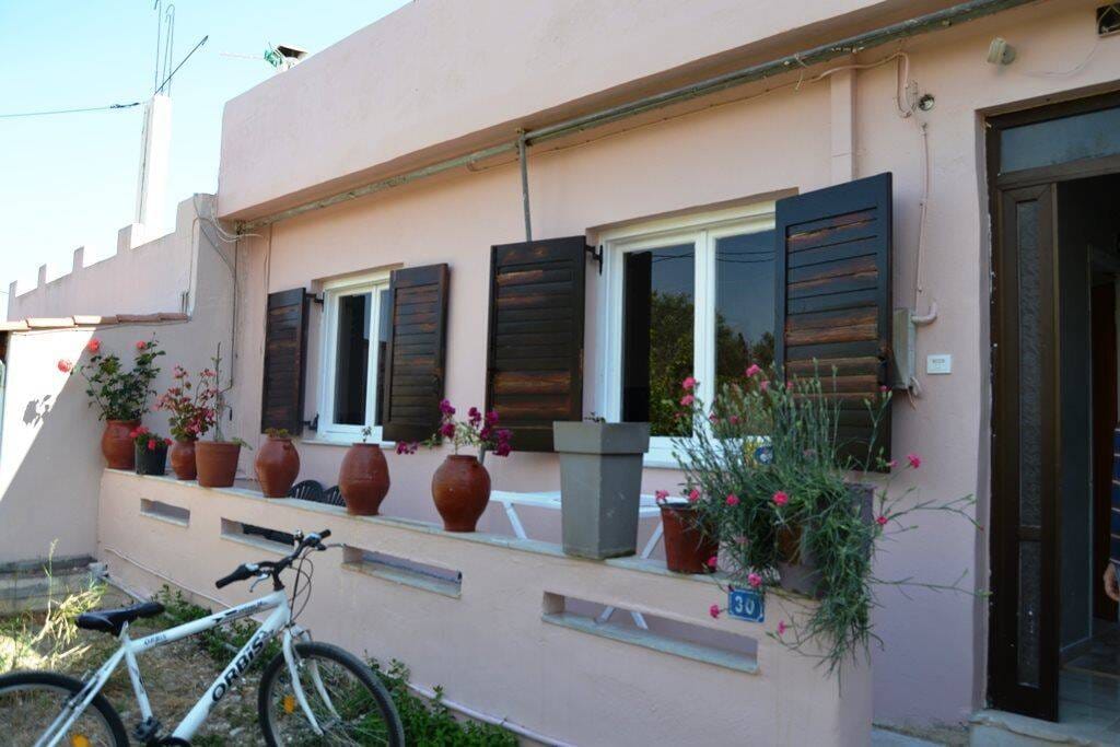 Immobilie in Schwaikheim - Zum Verkauf steht ein isoliertes Haus mit 93 m² auf Kreta - Bild 0