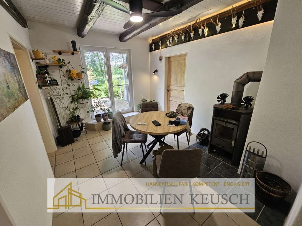 Immobilie in Zeven - EFH mit Traumgarten & unverbaubarem Blick ins Grüne, Ausbaupotential + Carport - Bild 4