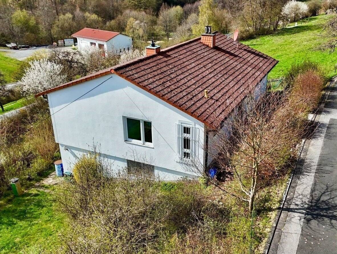 Immobilie in Sandberg - Einfamilienhaus in 97657 Schmalwasser - Bild 2