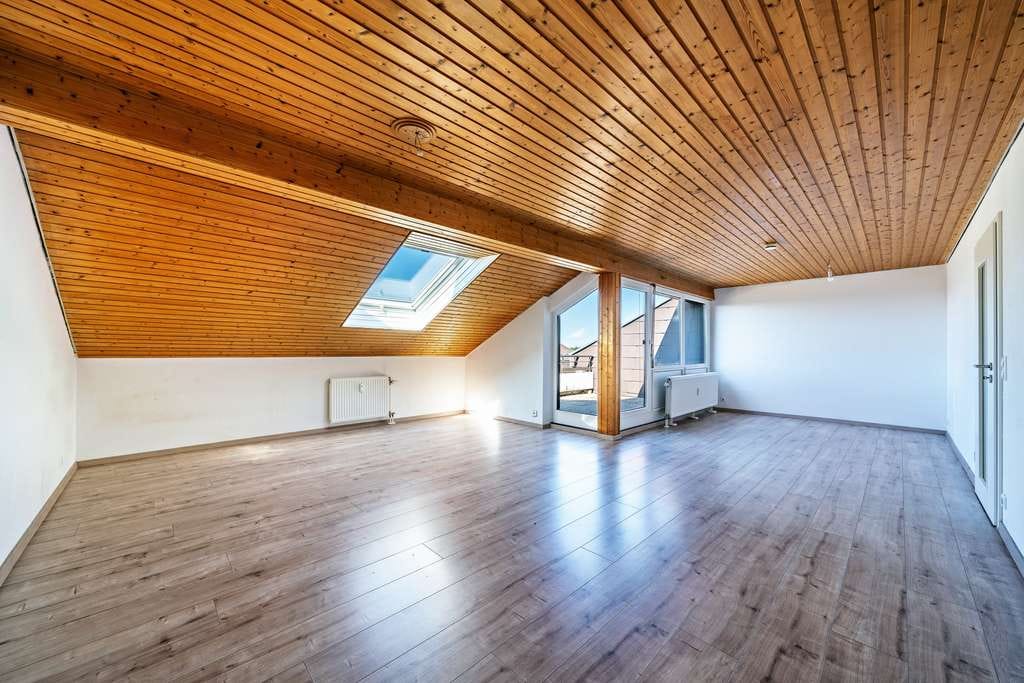 Immobilie in Neckarsulm - *Sonne, Weitblick und Wohnkomfort - Dachgeschosswohnung mit Aufzug* - Bild 2