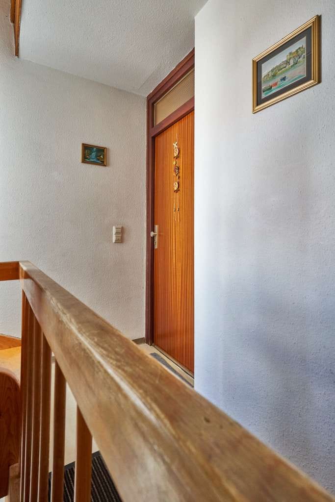 Immobilie in Hechingen - Freundliche Altbauwohnung in zentraler Lage – eine schöne Investitionsmöglichkeit - Bild 2