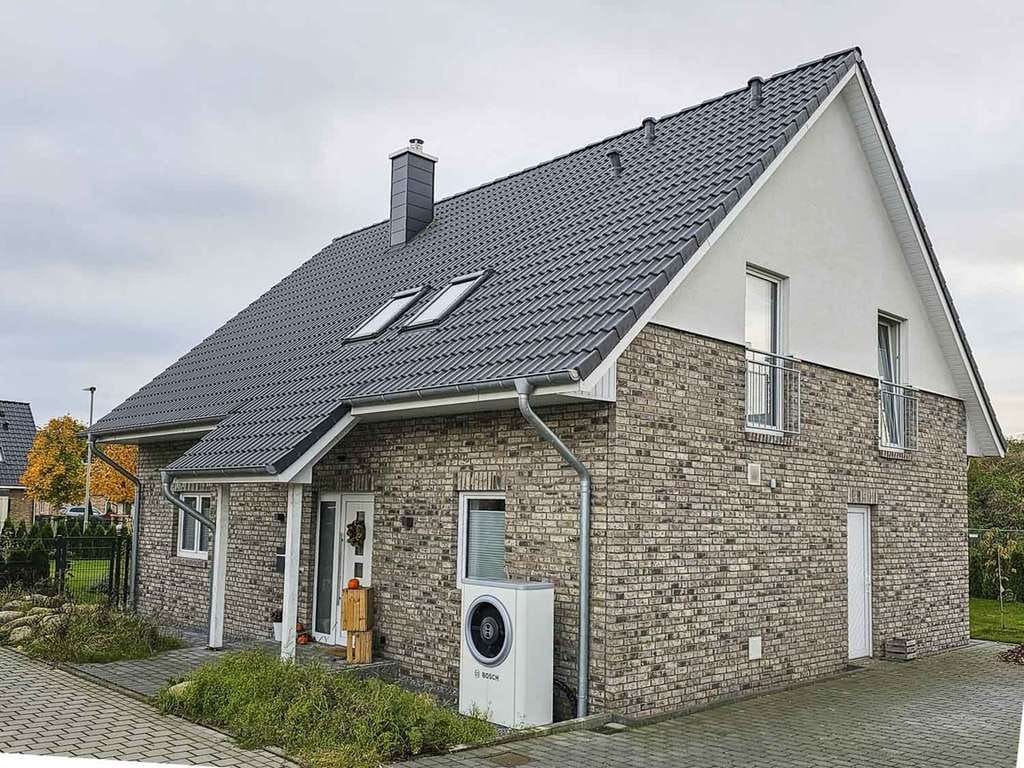 Immobilie in Beldorf - Großzügiges Familienhaus im klassischen Stil 
Neubauplanung  -  Niedrigenergiehaus mit Wärmepumpe - Bild 3