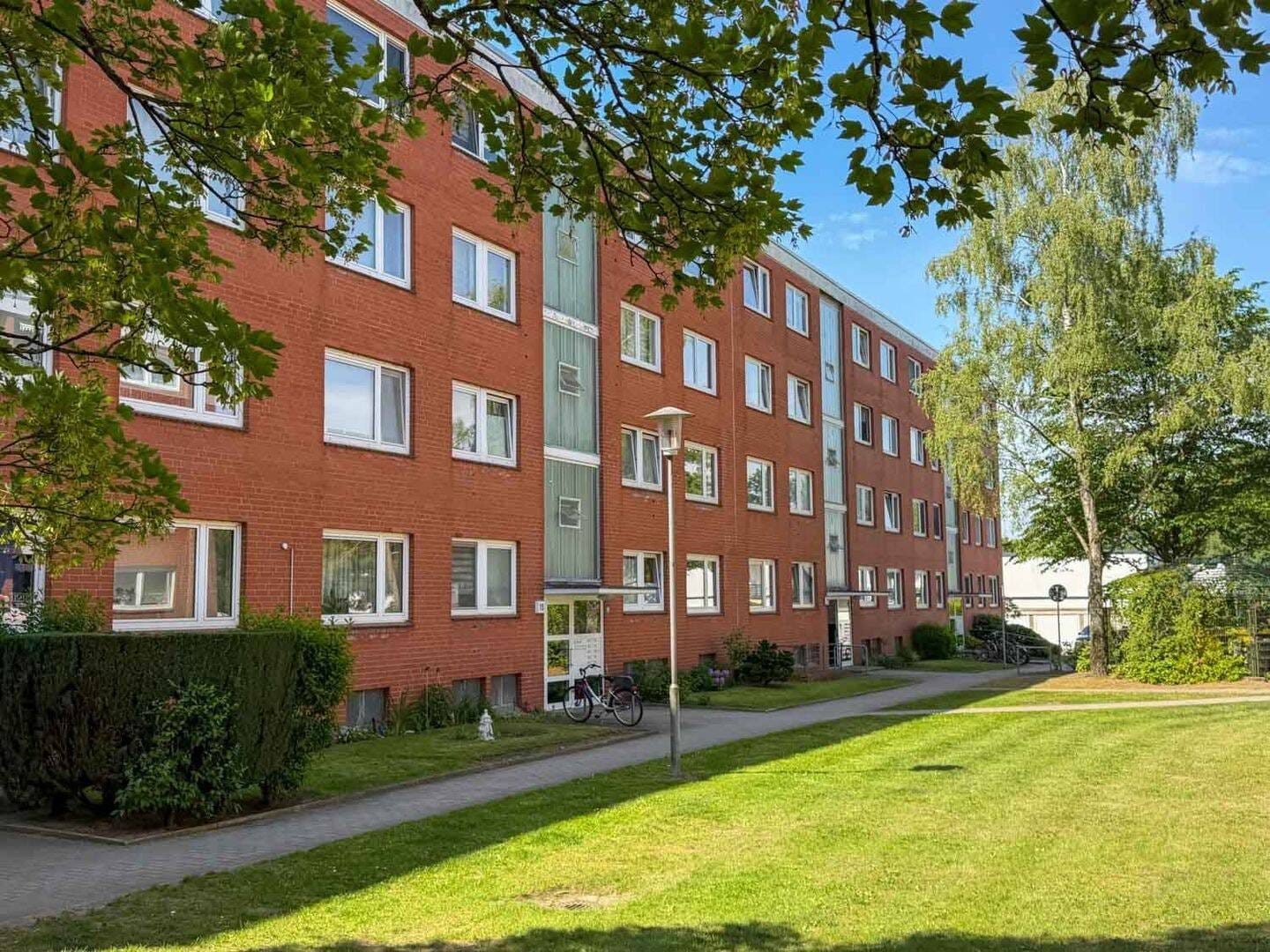 Immobilie in Geesthacht - ! Neu ! Attraktive Einstiegsimmobilie - Vermietete Ein-Zimmer-Wohnung mit Balkon in 21502 Geesthacht - Bild 1