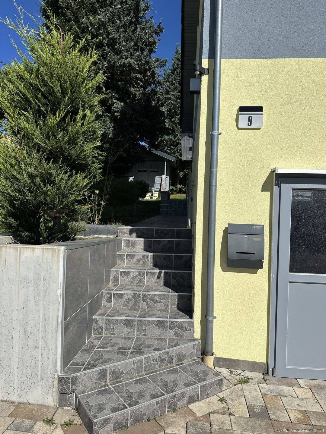 Immobilie in Limbach - Komplett saniertes Zweifamilienhaus in ländlicher Umgebung - Bild 1