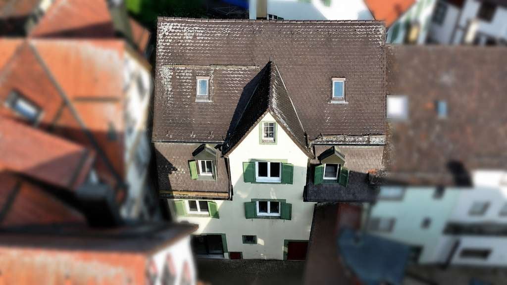 Immobilie in Heidenheim an der Brenz - Heidenheim- Denkmalschutzimmobilie, zentrale Innenstadtlage mit Potenzial, laufende Mieteinnahmen - Bild 3
