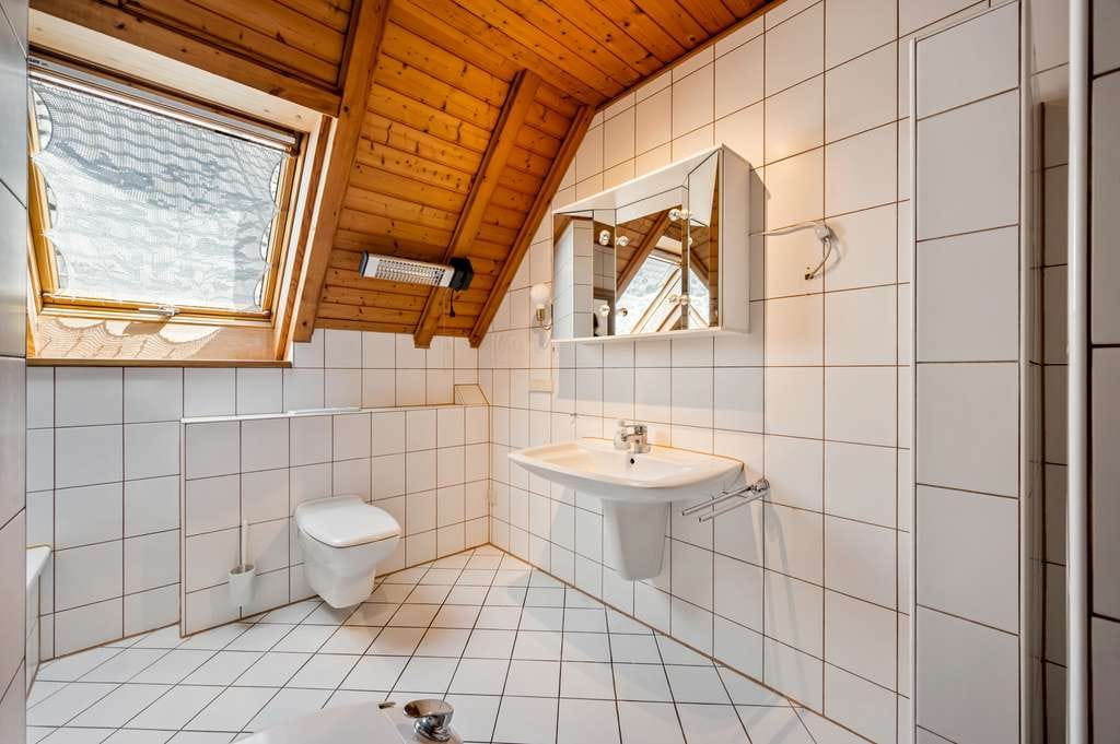 Immobilie in Lichtenau - Einzigartiges Wohnhaus mit Dachterrasse, Einliegerbereich und besonderem Raumgefühl - Bild 4