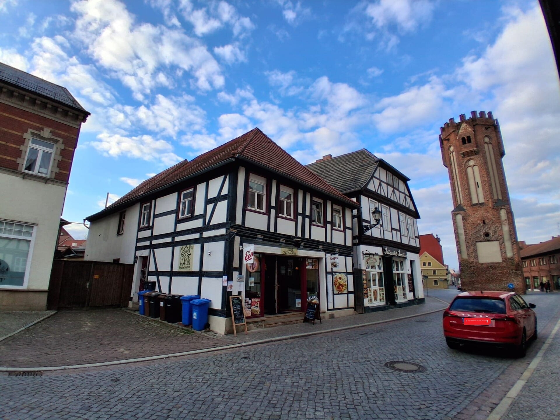 Immobilie in Tangermünde - Wohn- und Geschäftshaus in der schönen Hafenstadt Tangermünde an der Elbe - Bild 1