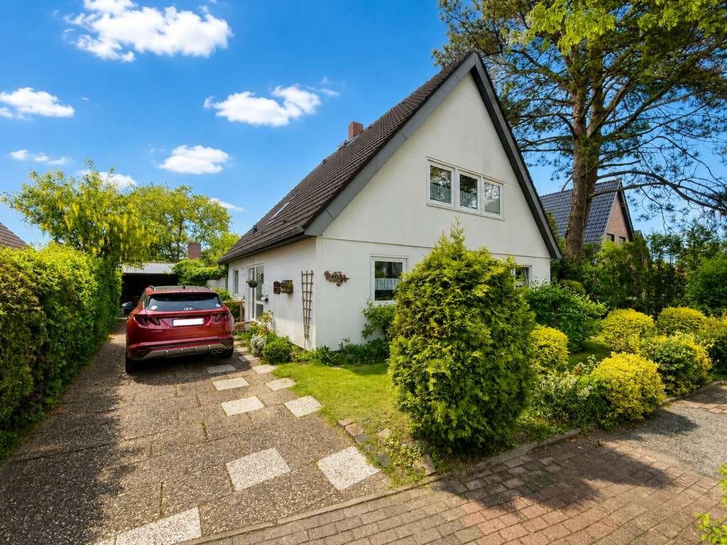 Immobilie in Helse - Charmantes Einfamilienhaus in ruhiger Wohnlage von Marne! - Bild 0