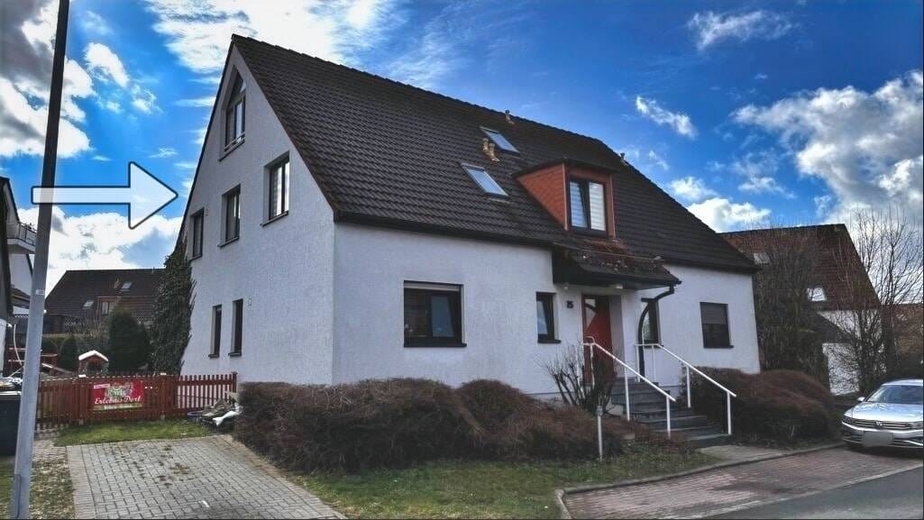 Immobilie in Frankenberg/Sachsen - Eine Wohnung mit Balkon und Potential - Bild 1