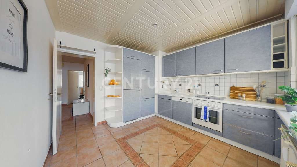 Immobilie in Klein-Winternheim - Bezugsfrei | 3 Zimmer | Loggia | Küche | Parkplatz | Keller | Sauna - Bild 1