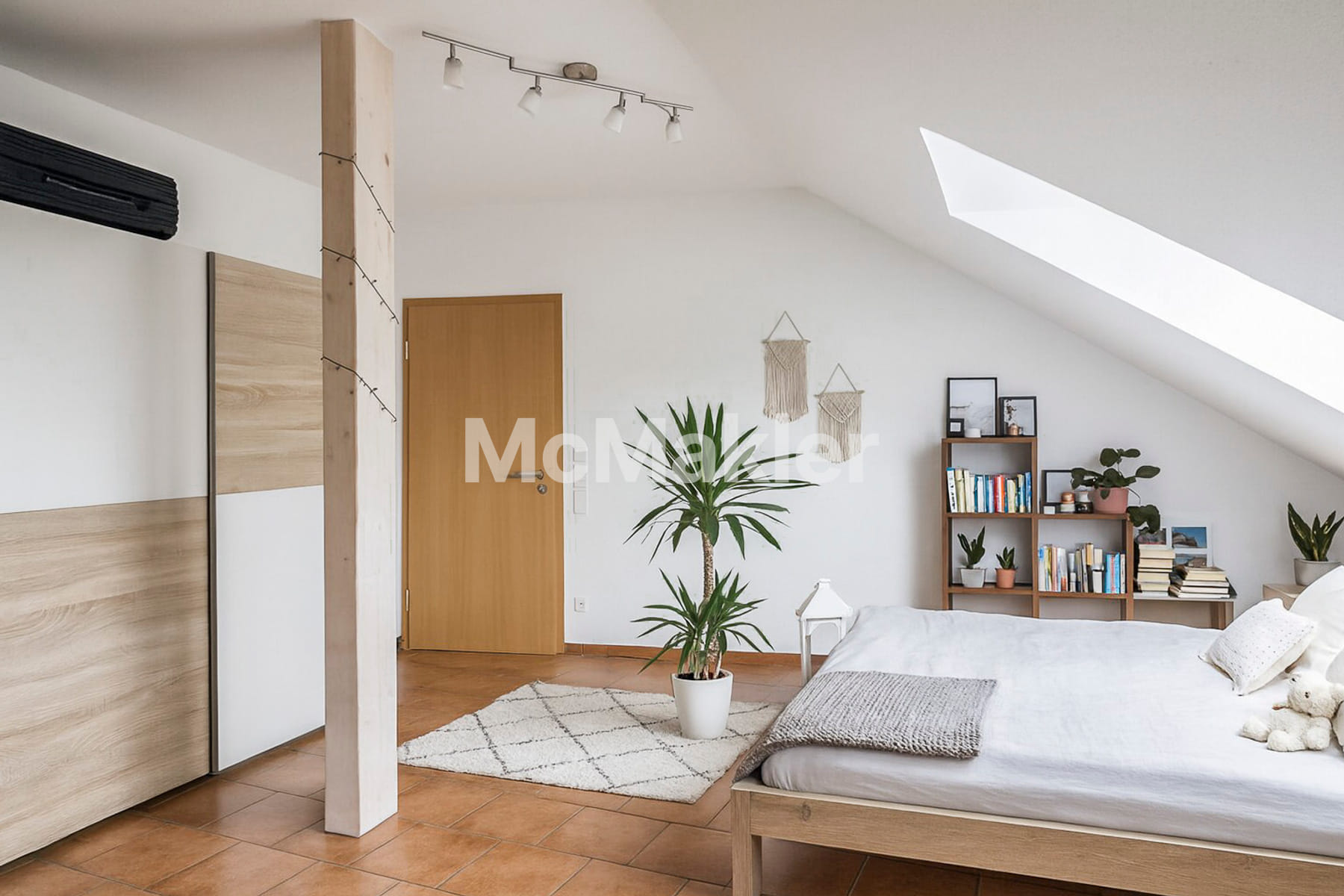 Immobilie in Schmallenberg - Energieeffizienz A+ – Moderne Doppelhaushälfte mit 3 Wohnungen in Niedersorpe - Bild 1