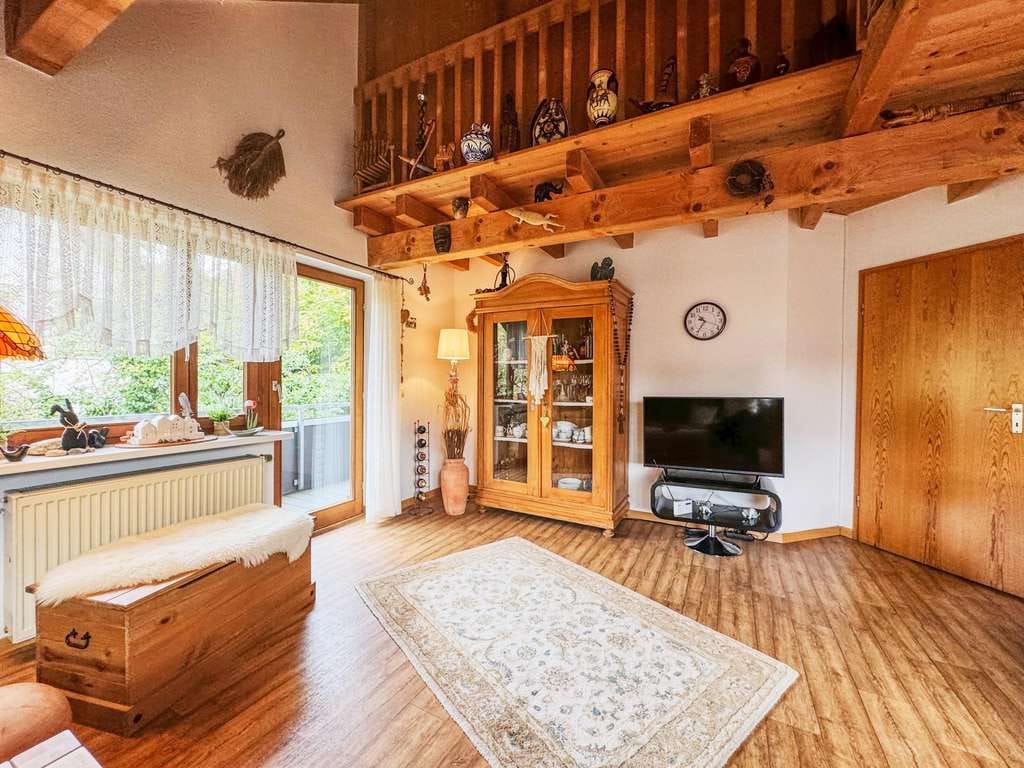 Immobilie in Aitern - Kapitalanlage: Charmante 4,5-Zimmer-Dachgeschosswohnung - Bild 3
