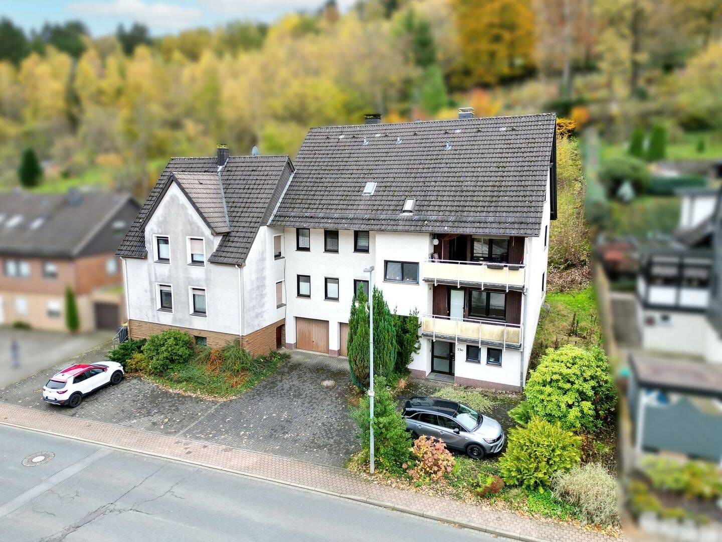 Immobilie in Plettenberg - SCHADE IMMOBILIEN - Vielseitiges Mehrfamilienhaus zur Eigennutzung oder Kapitalanlage! - Bild 0