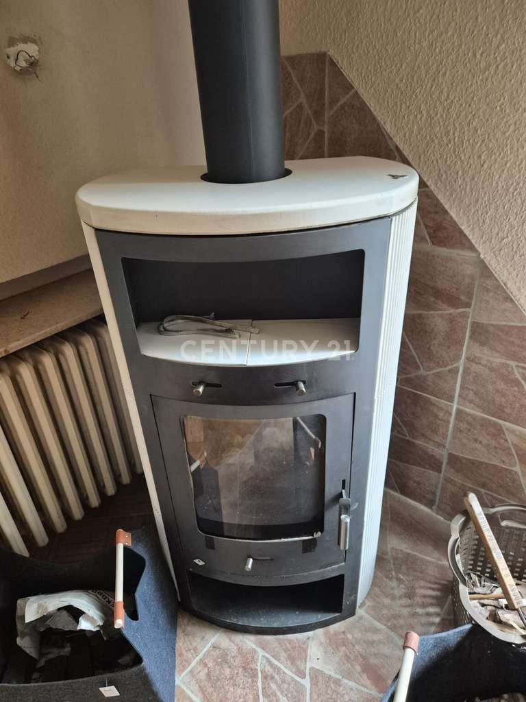 Immobilie in Swisttal - Wohnhaus mit Nebengebäuden - Viel Potenzial für Handwerker - in Swisttal-Ollheim - Bild 3