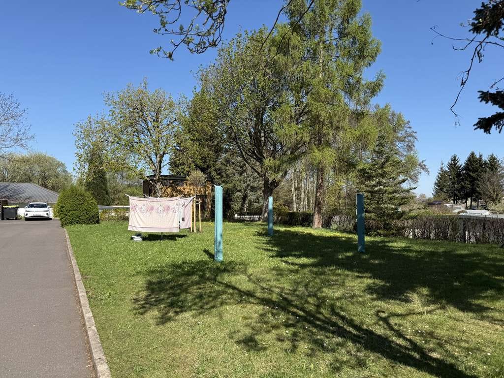 Immobilie in Waltershausen - hochwertig renovierte 3-Zimmer ETW mit Balkon und Küche im 2.OG - Bild 2