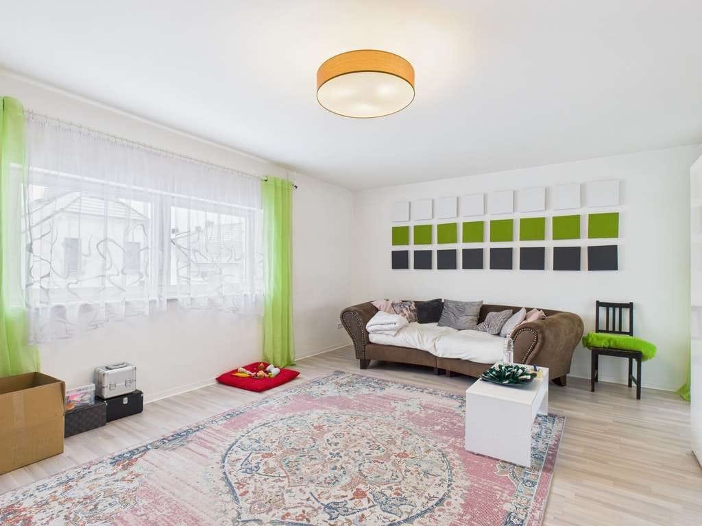 Immobilie in Hasselroth - charmantes Zweifamilienhaus - Entspanntes Wohnen im Herzen von Hasselroth - Bild 3