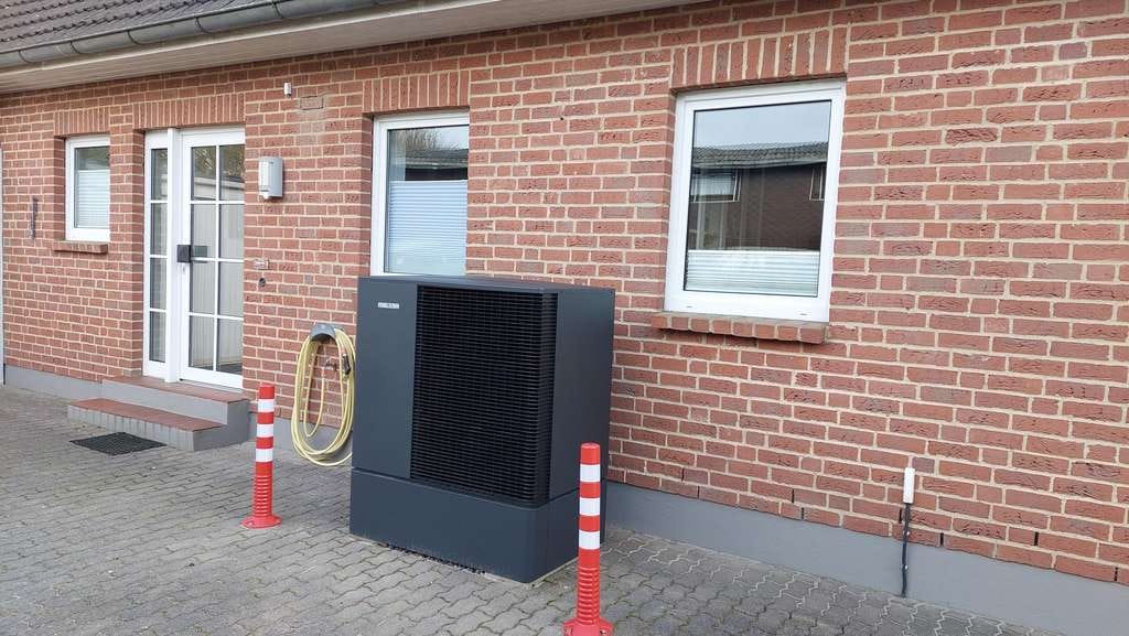Immobilie in Steinberg - Einfamilienhaus mit separater Einliegerwohnung - Bild 1