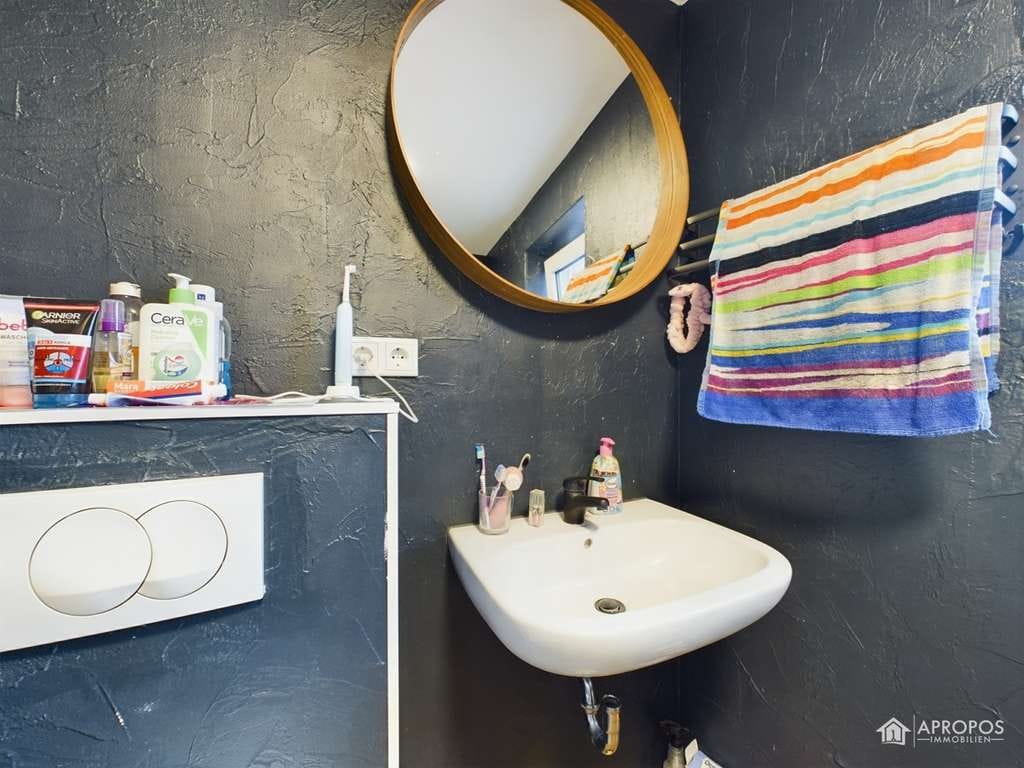 Immobilie in Kamp-Lintfort - Top Kapitalanlage mit 6,7% Bruttorendite und 12.120€ Jahreskaltmiete im Herzen von Kamp-Lintfort - Bild 1