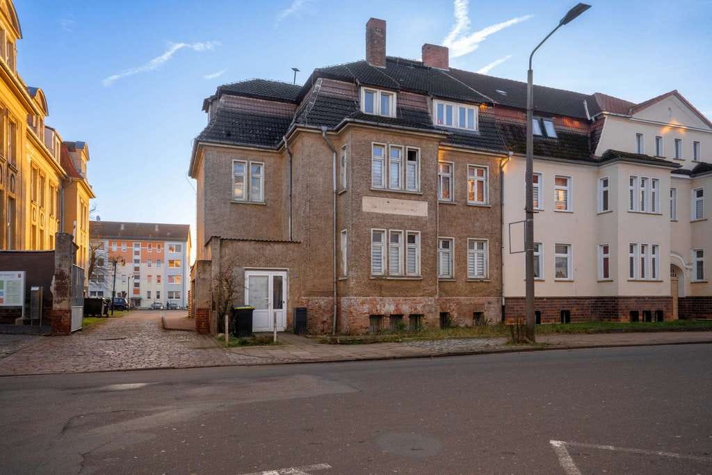 Immobilie in Demmin - Kapitalanlage oder Eigenheim - Stadthaus mit bis zu drei Wohneinheiten - Bild 1