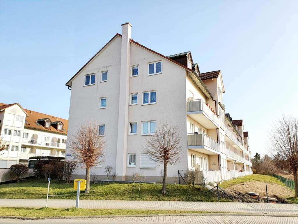 Immobilie in Naunhof - Wunderschöne, lichtdurchflutete 1-Zimmer-Wohnung inkl. TG Stellplatz in Naunhof zu verkaufen! - Bild 1