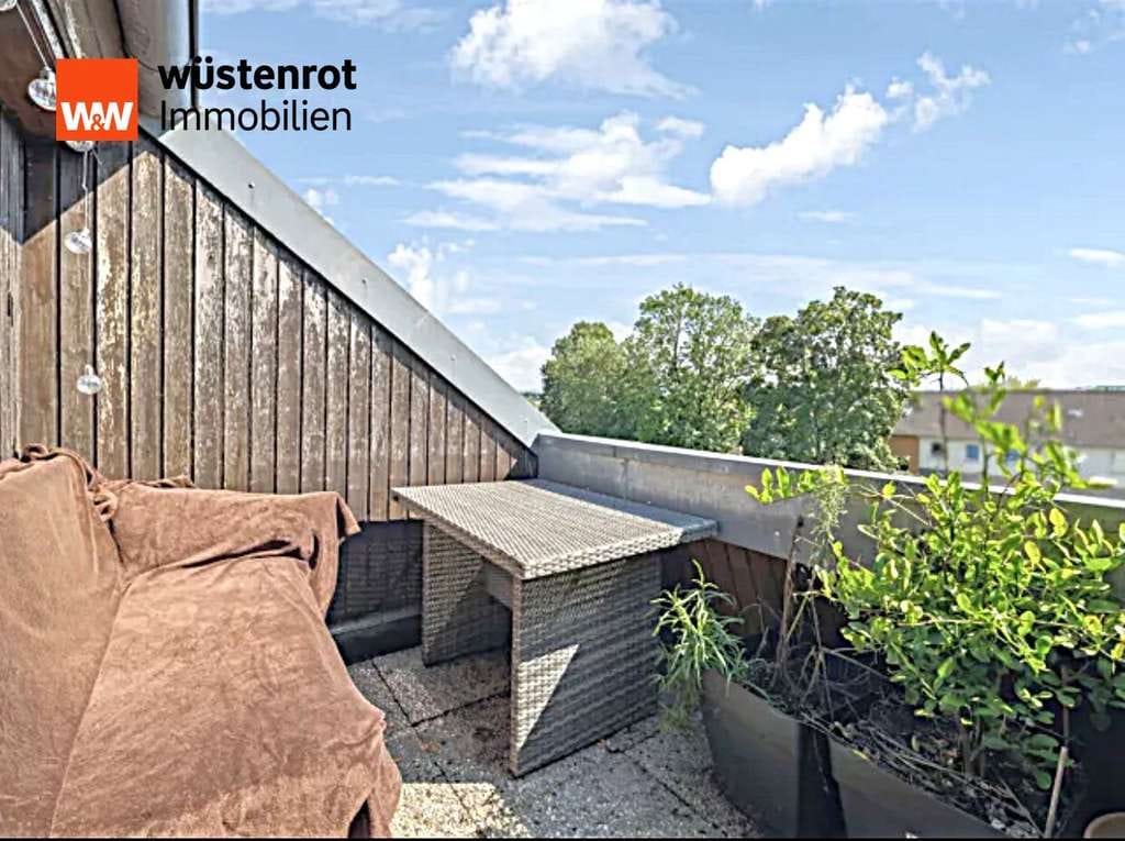 Immobilie in Werl - Kapitalanlage oder Selbstnutzung -über den Dächern von Werl - 65m² DG- 2,5 Z. m. Balkon u. Stellpl. - Bild 0