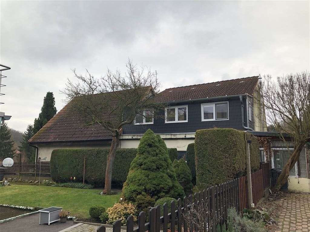 Immobilie in Hergisdorf - Großes 1–2 Familienhaus in ruhiger Ortsrandlage – mit ca. 250 m² Nutzgarten - Bild 2